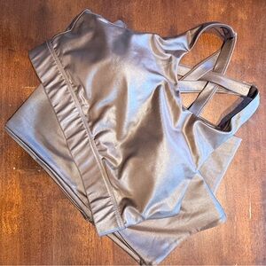 SAVVI BUNDLE Sports Bra and Leggings - Size Medium